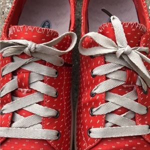 Dr. Scholls Casual Sneaker-Red Satin/Beige Laces-Sz 8.5